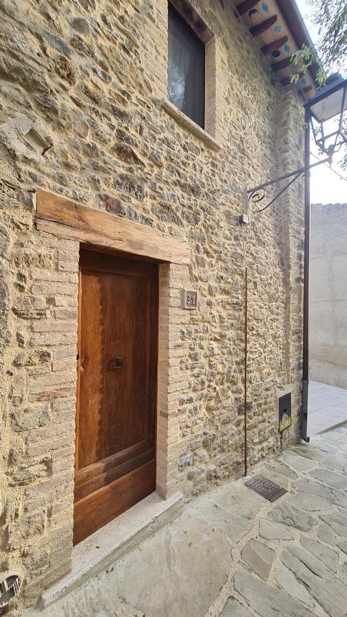 Luciae Domus Hotel Roccascalegna Exterior photo