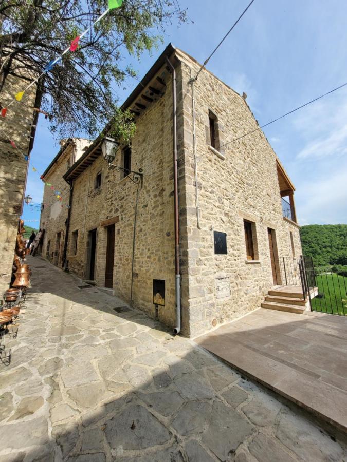 Luciae Domus Hotel Roccascalegna Exterior photo