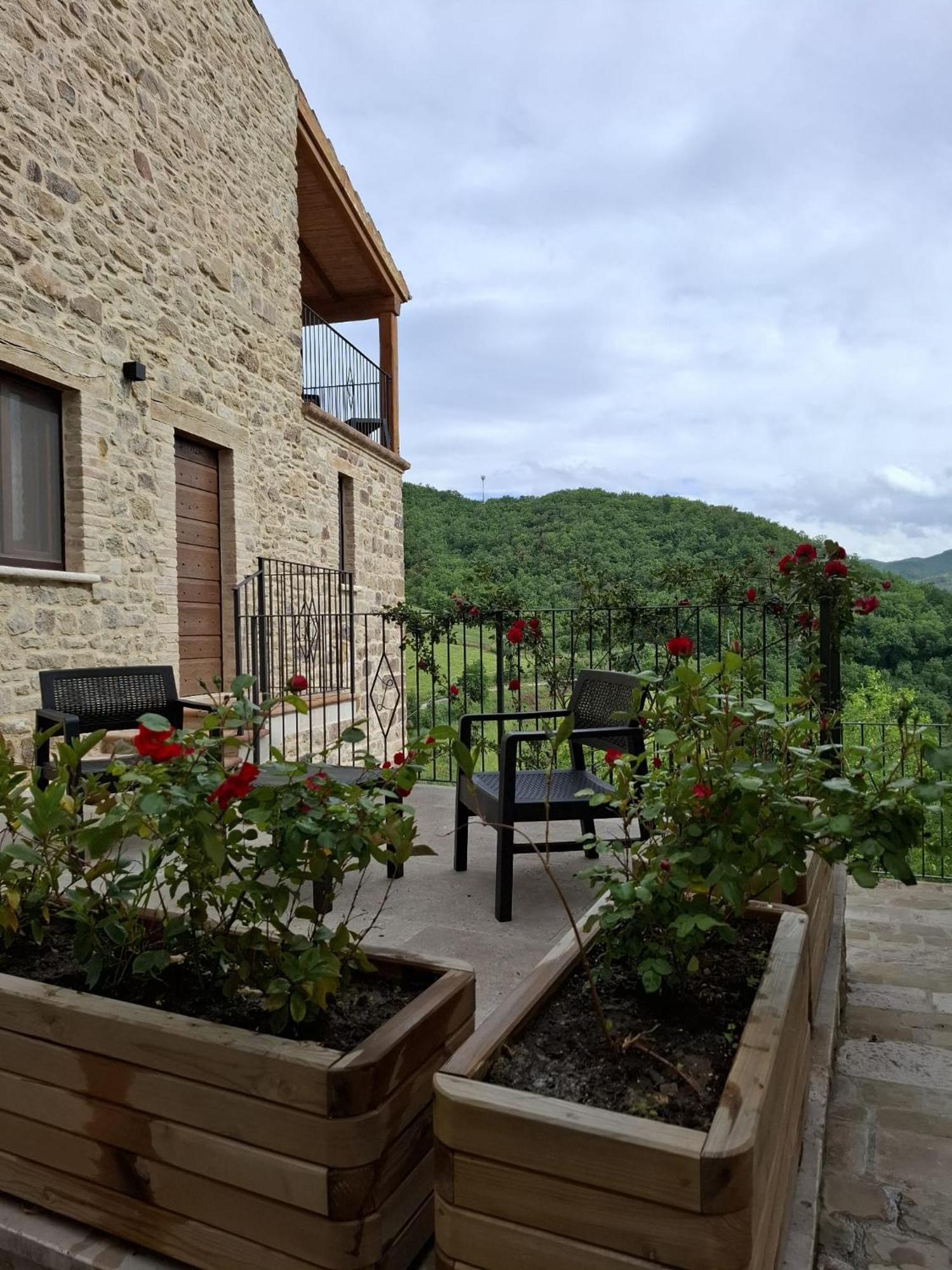 Luciae Domus Hotel Roccascalegna Exterior photo